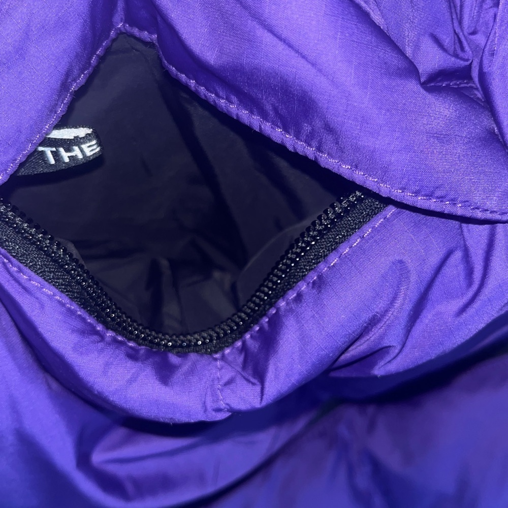 Urban Outfitters x North Face Nuptse Cropped Puffer Jacket Size Small NEW - Picture 13 of 13